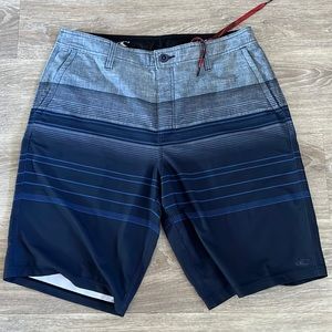 O’Neill hybrid shorts size 33